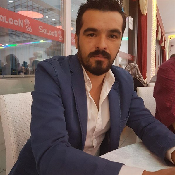 İzmir’de motosiklet bariyerlere çarptı: 2 ölü